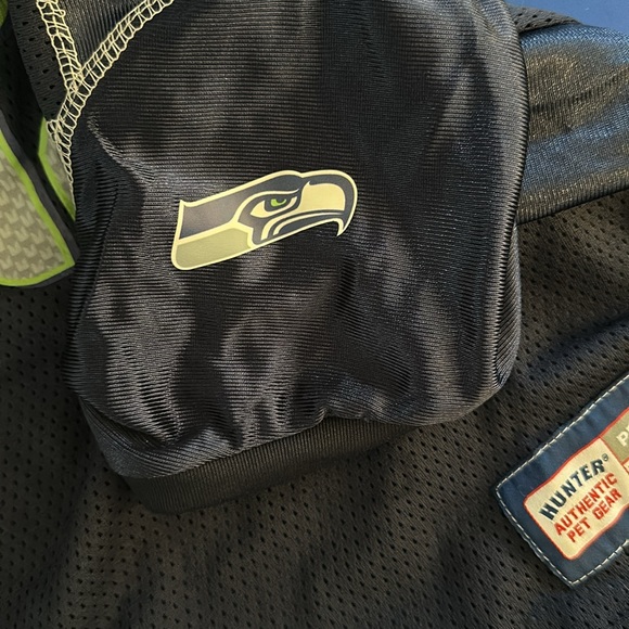 Brand new with tags dog jersey Seattle Seahawks - Picture 4 of 5